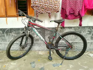 Hero Hunk 2023 Black