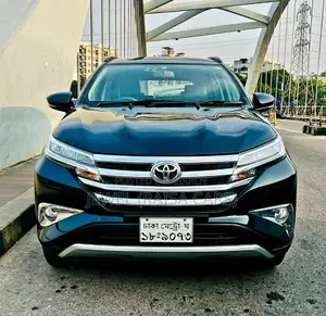 টয়োটা রাশ ২০২০ কালো