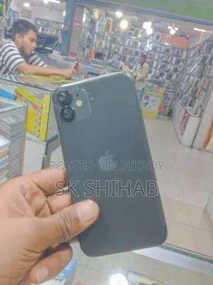 New Apple iPhone 11 128 GB Black