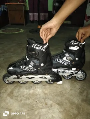 Skating Shoe