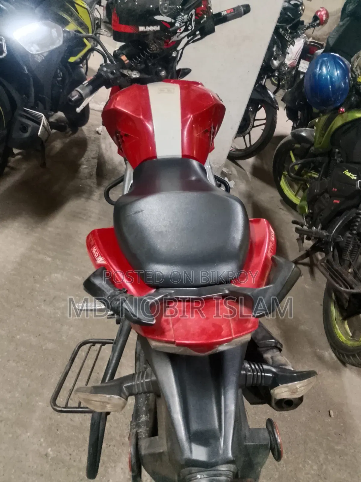 TVS Apache 160 4V 2019 Red