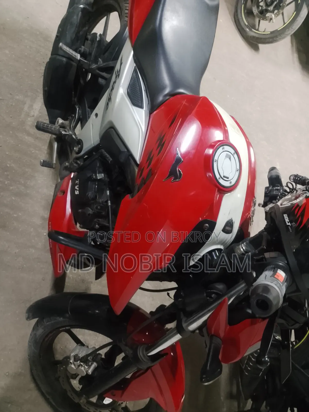 TVS Apache 160 4V 2019 Red