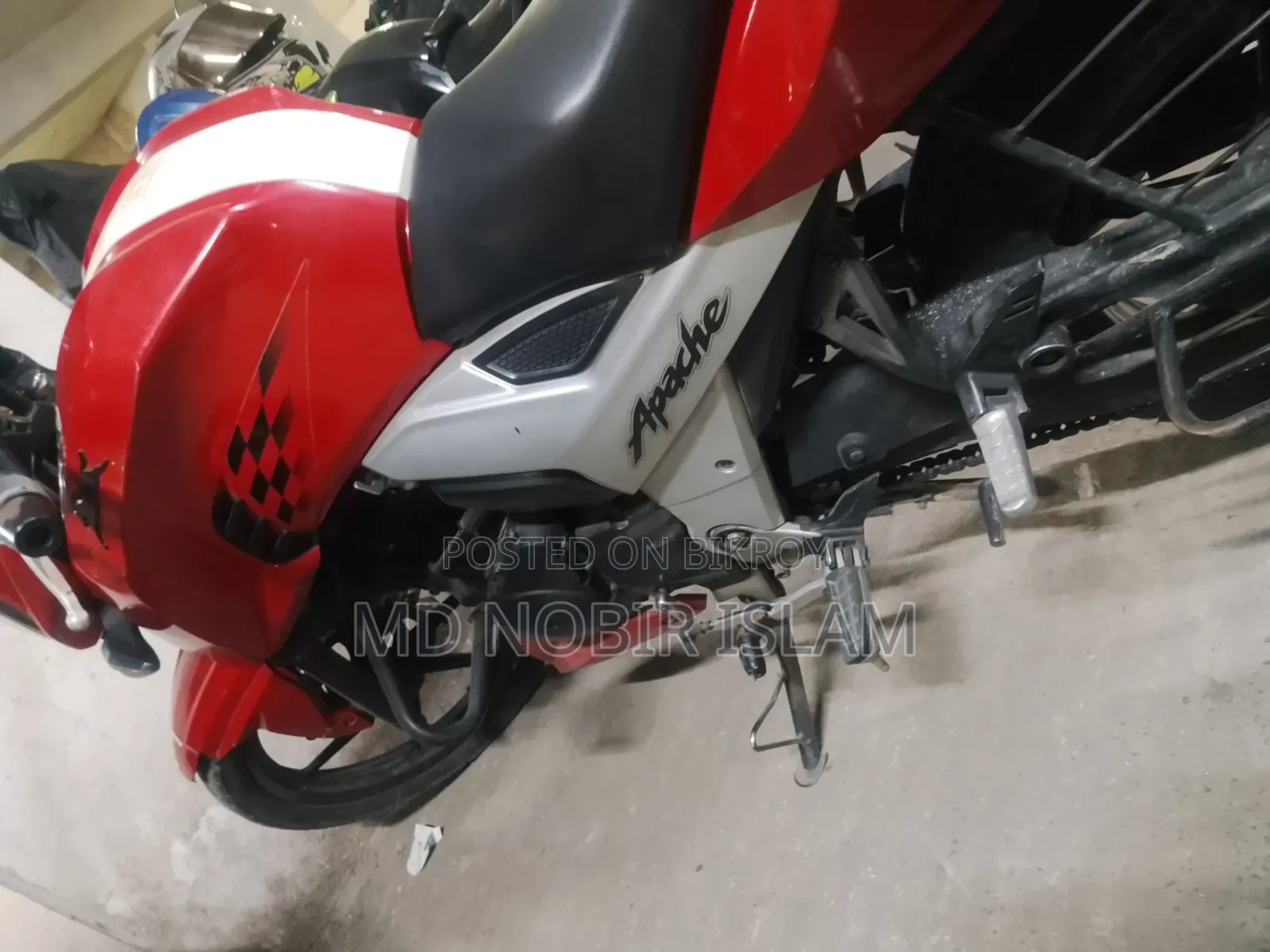 TVS Apache 160 4V 2019 Red
