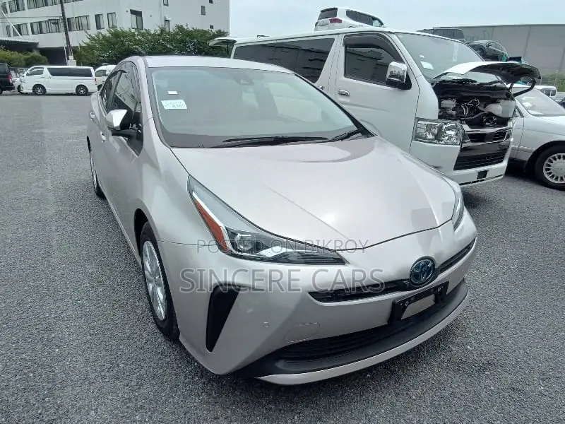 Toyota Prius 2021 Beige