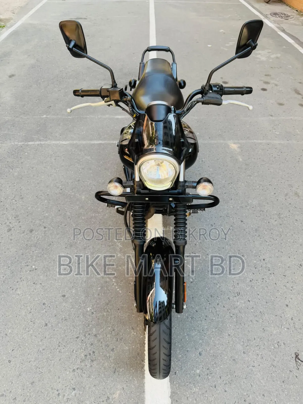 বাজাজ এভেঞ্জার ১৬০ স্ট্রিট ২০২২ ব্ল্যাক