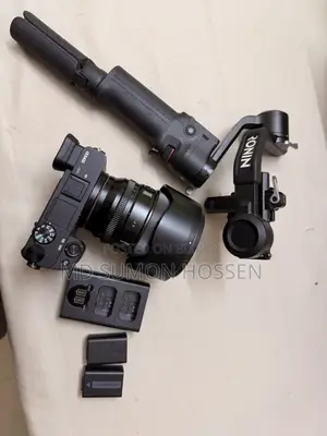 Sony A7400