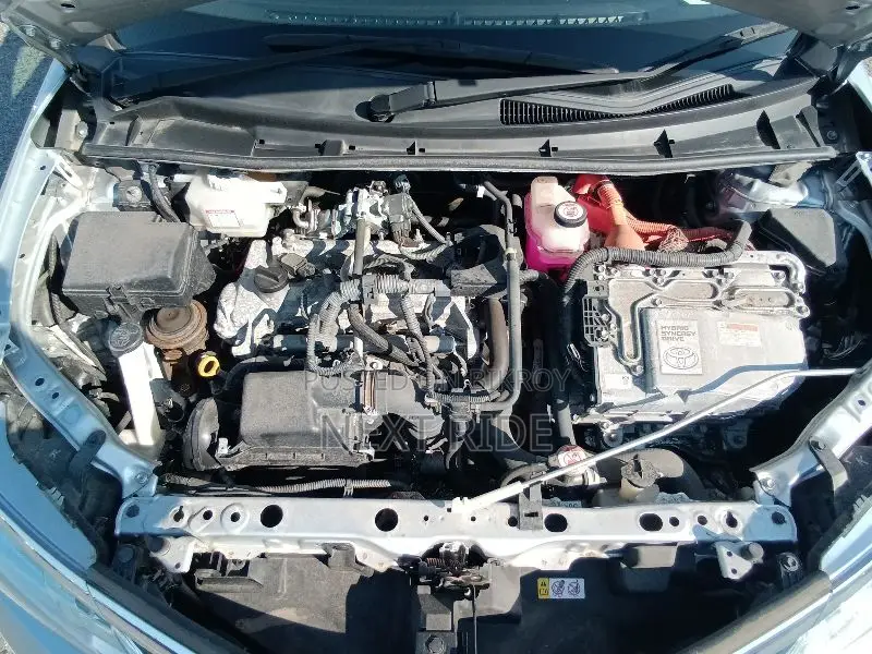 Toyota Axio 2021 Silver