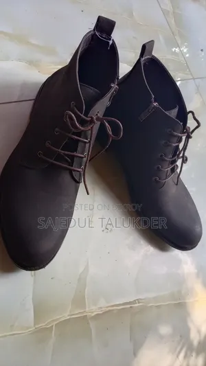 ক্লাসিক বোট, জিন্স পরমাল উভই