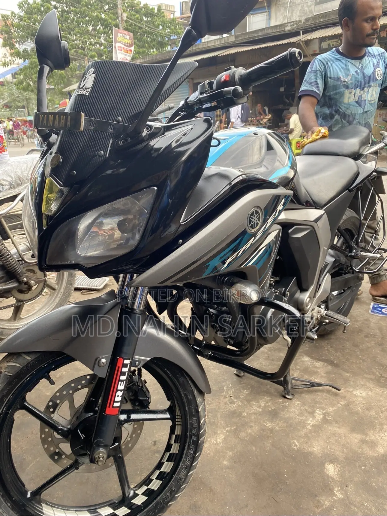 ইয়ামাহা ফাজার এফআই ভি২ ২০১৭ কালো