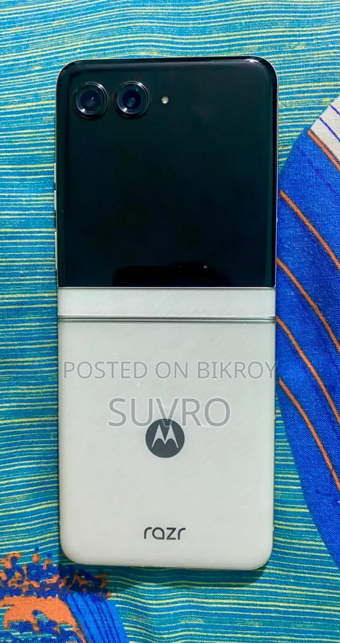 New Motorola Razr 60 256 GB White