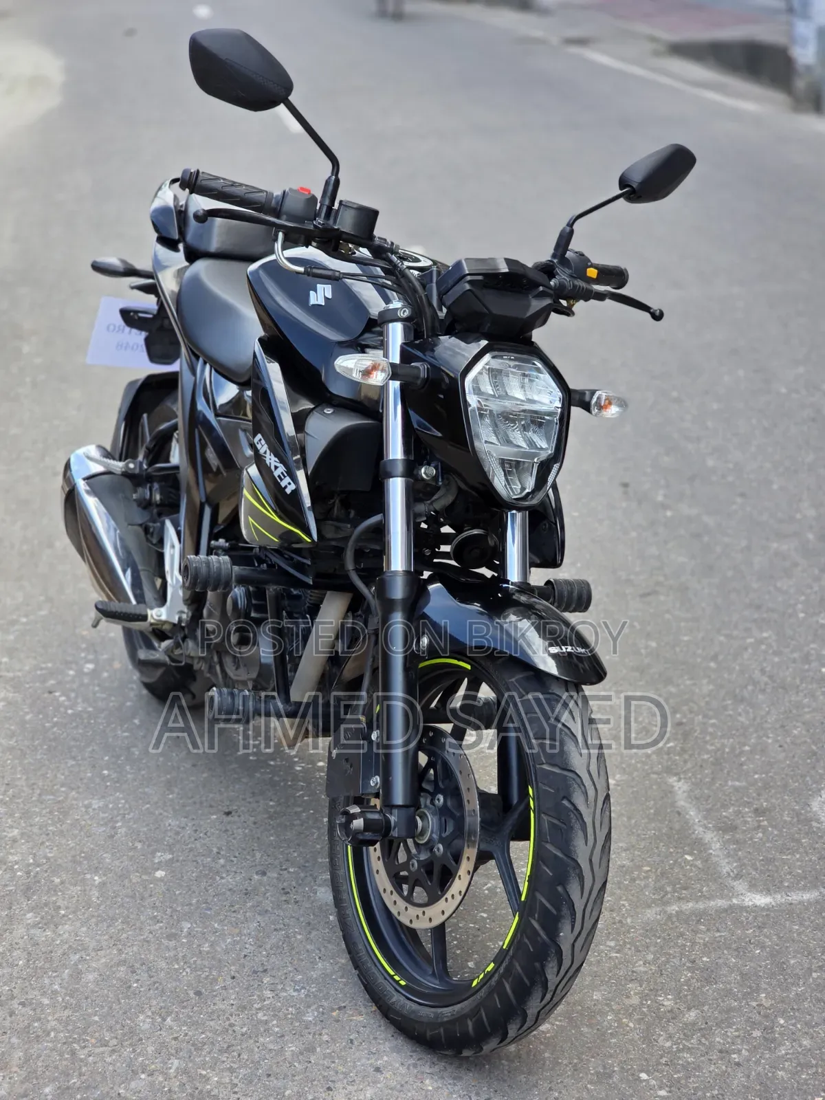 সুজুকি জিক্সার ২০২৫ কালো
