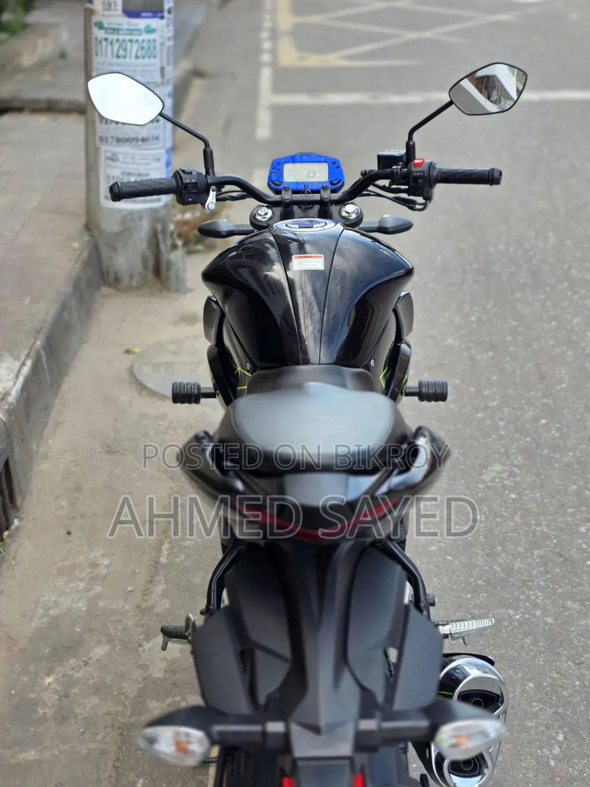 সুজুকি জিক্সার ২০২৫ কালো
