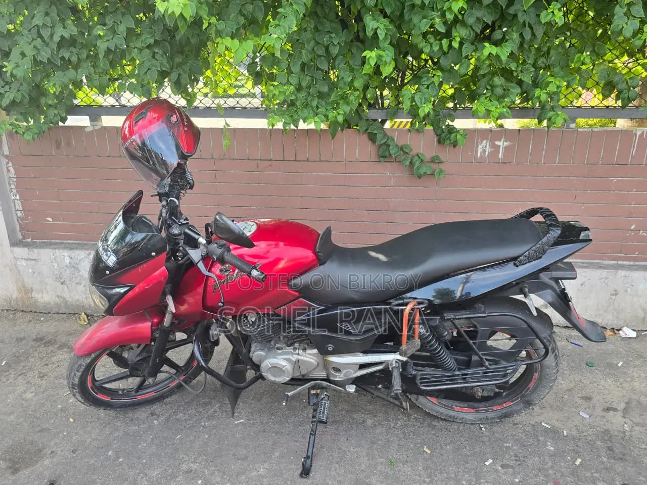 Bajaj Pulsar 150 2012 Red