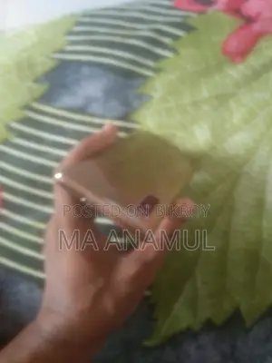 Sharp 128 GB Gold