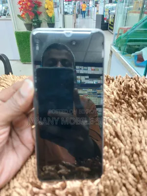 Vivo Y04 64 GB Gold