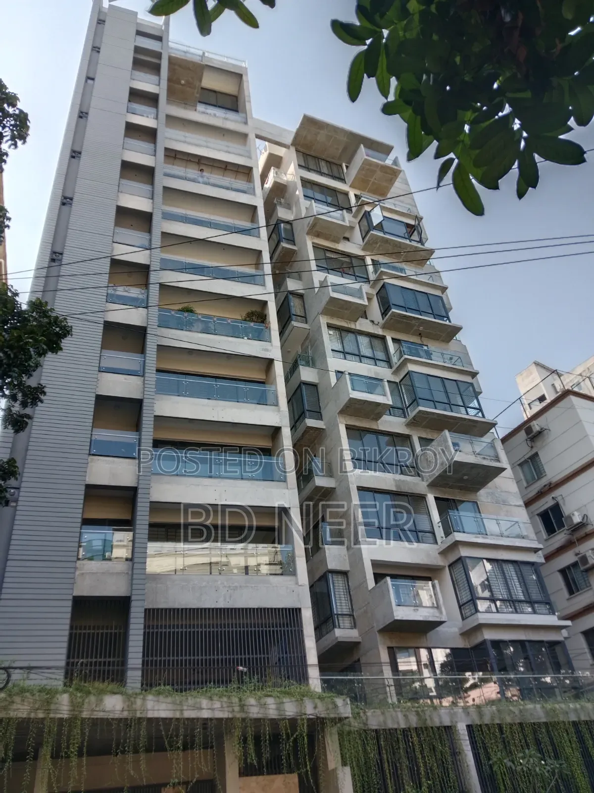 4 Bedroom Apartment in Banani for rent
