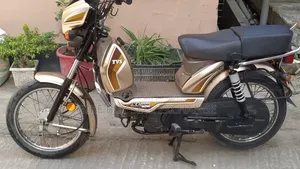 TVS XL 100 Comfort 2022 Purple
