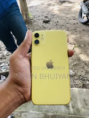 অ্যাপল আইফোন ১১ ৬৪ জিবি হলুদ