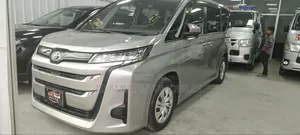 টয়োটা নোয়া ২০২৩ ব্রাউন
