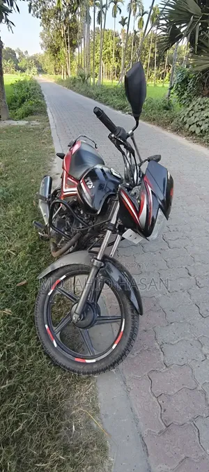 TVS Metro Plus 2021 Red