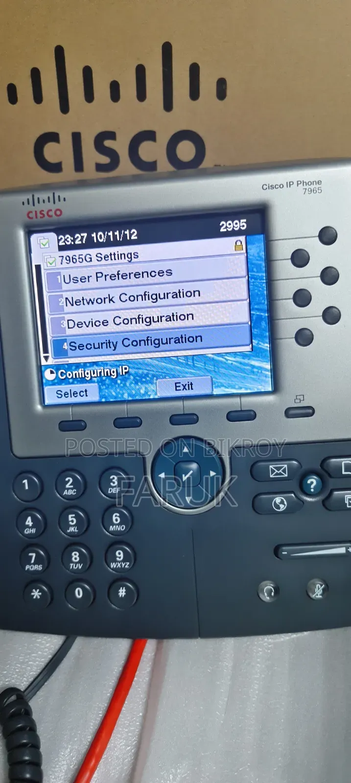 Cisco IP Phone, Cisco Switch, 70 " Screen