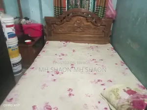 Made with mahogany wood