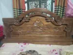 Made with mahogany wood