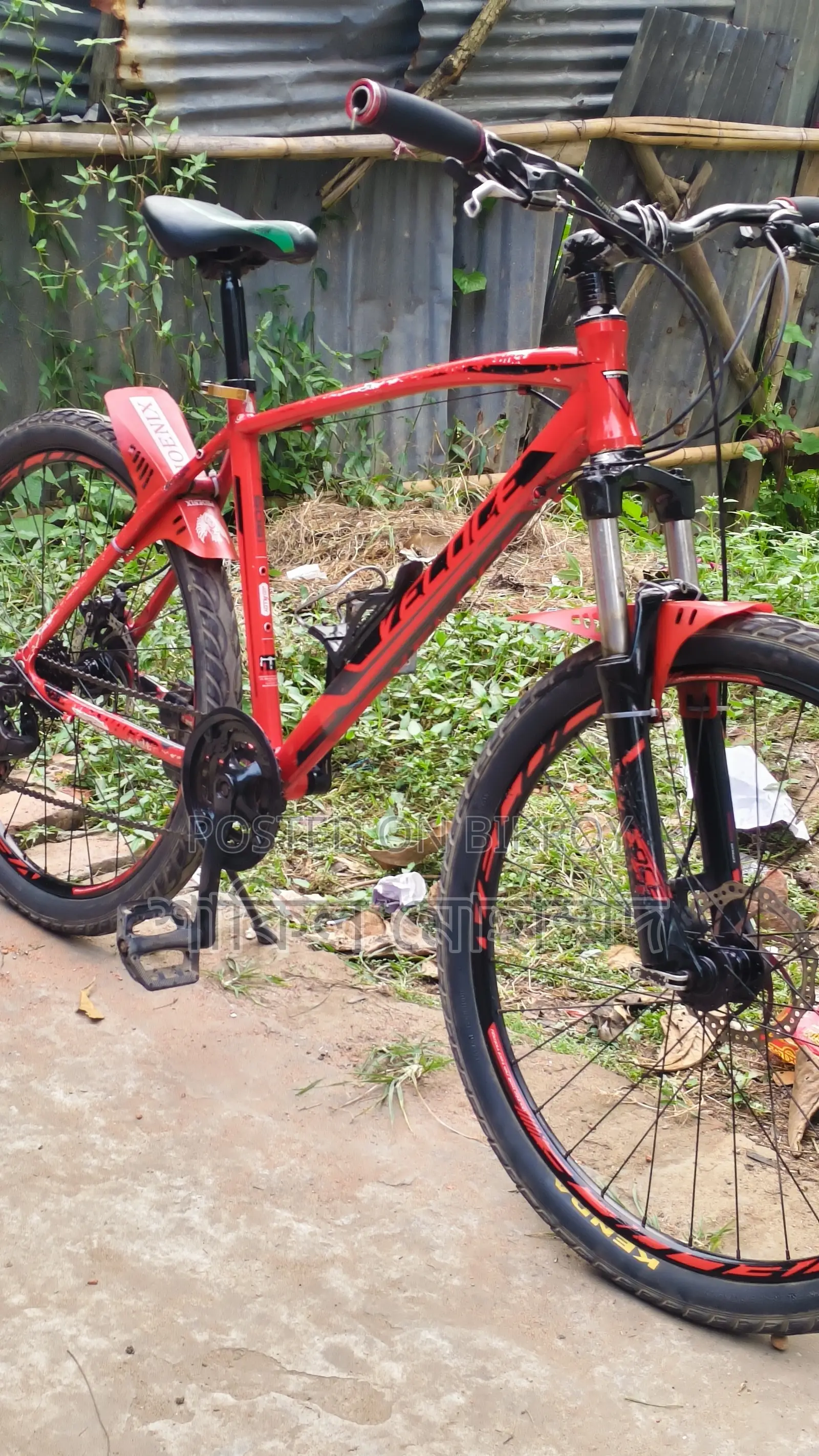 Veloce, 2 tires new, location Chittagong only