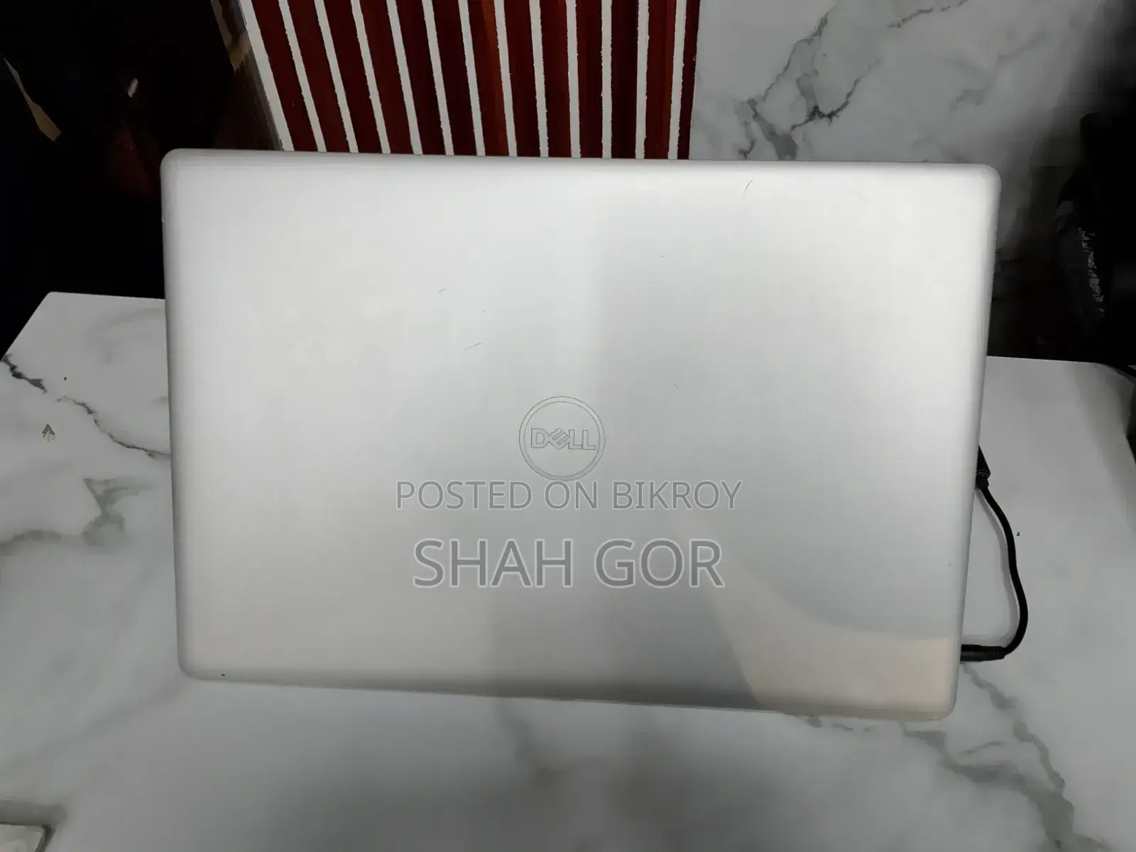 Laptop Dell Inspiron 15 3581 4GB Intel Core i3 HDD 1TB