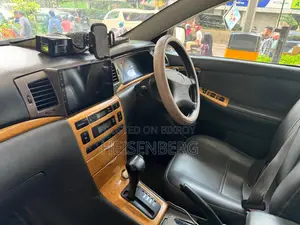 টয়োটা করোল্লা ২০০৫ সিলভার