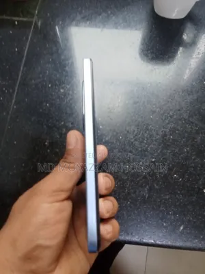 Vivo Y22s 128 GB Silver