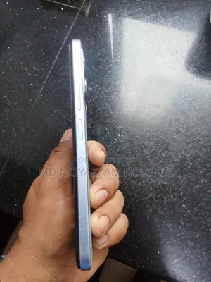 Vivo Y22s 128 GB Silver