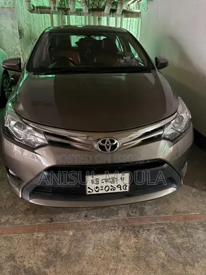 টয়োটা ভিয়োস ২০১৫ ব্রাউন