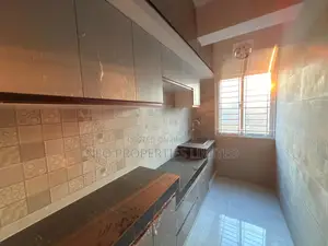 3-Bedroom Apartment in Ready Flat, 60 Feet Road for sale