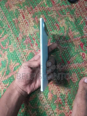 টেকনো পোভা স্লিম ৫জি ২৫৬ জিবি হোয়াইট