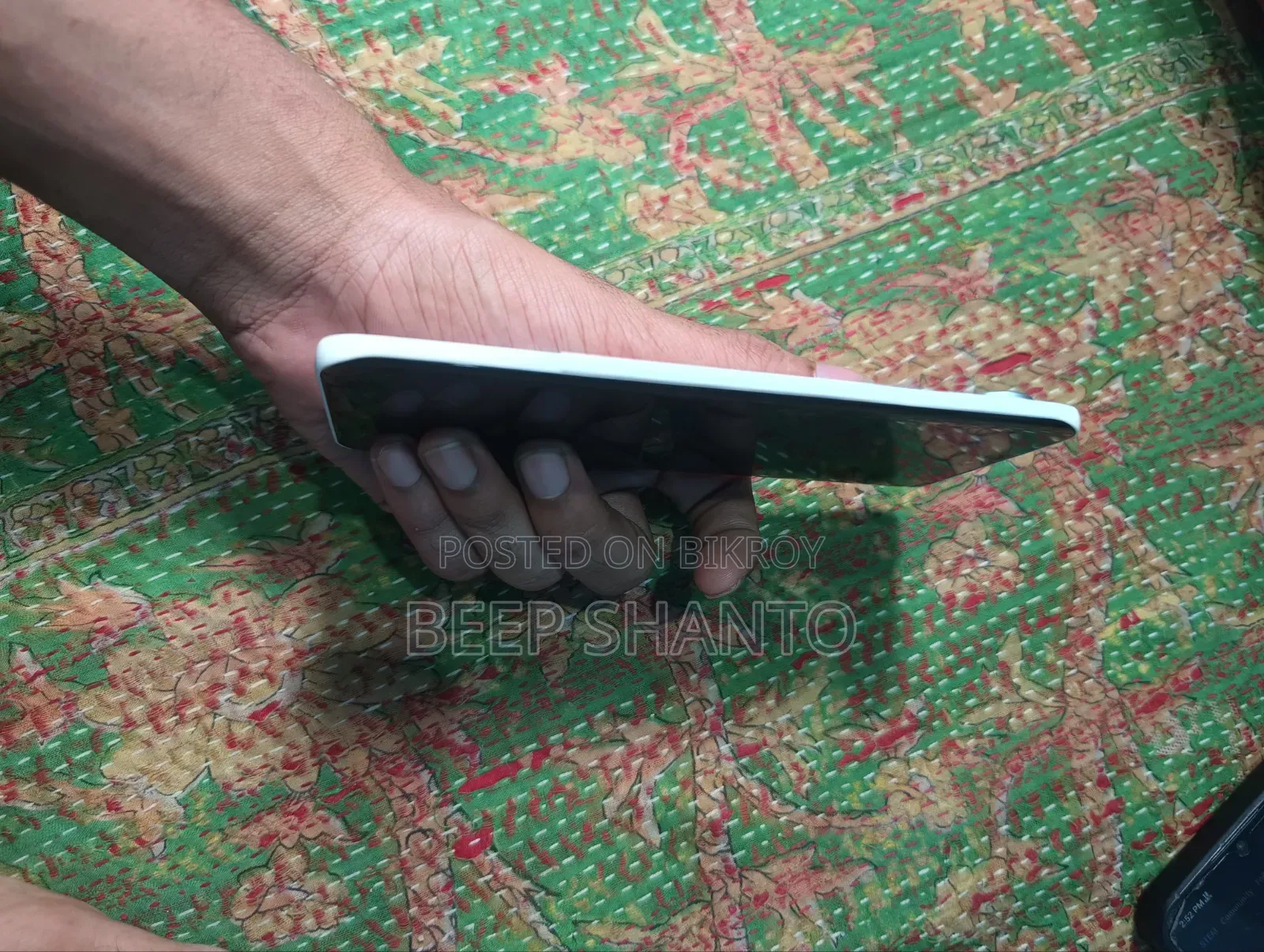 টেকনো পোভা স্লিম ৫জি ২৫৬ জিবি হোয়াইট