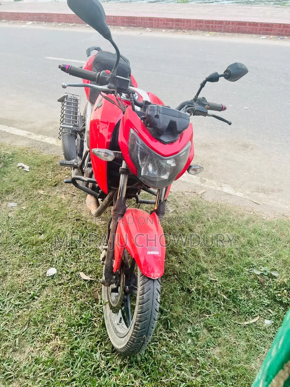 TVS Apache 160 4V 2018 Red