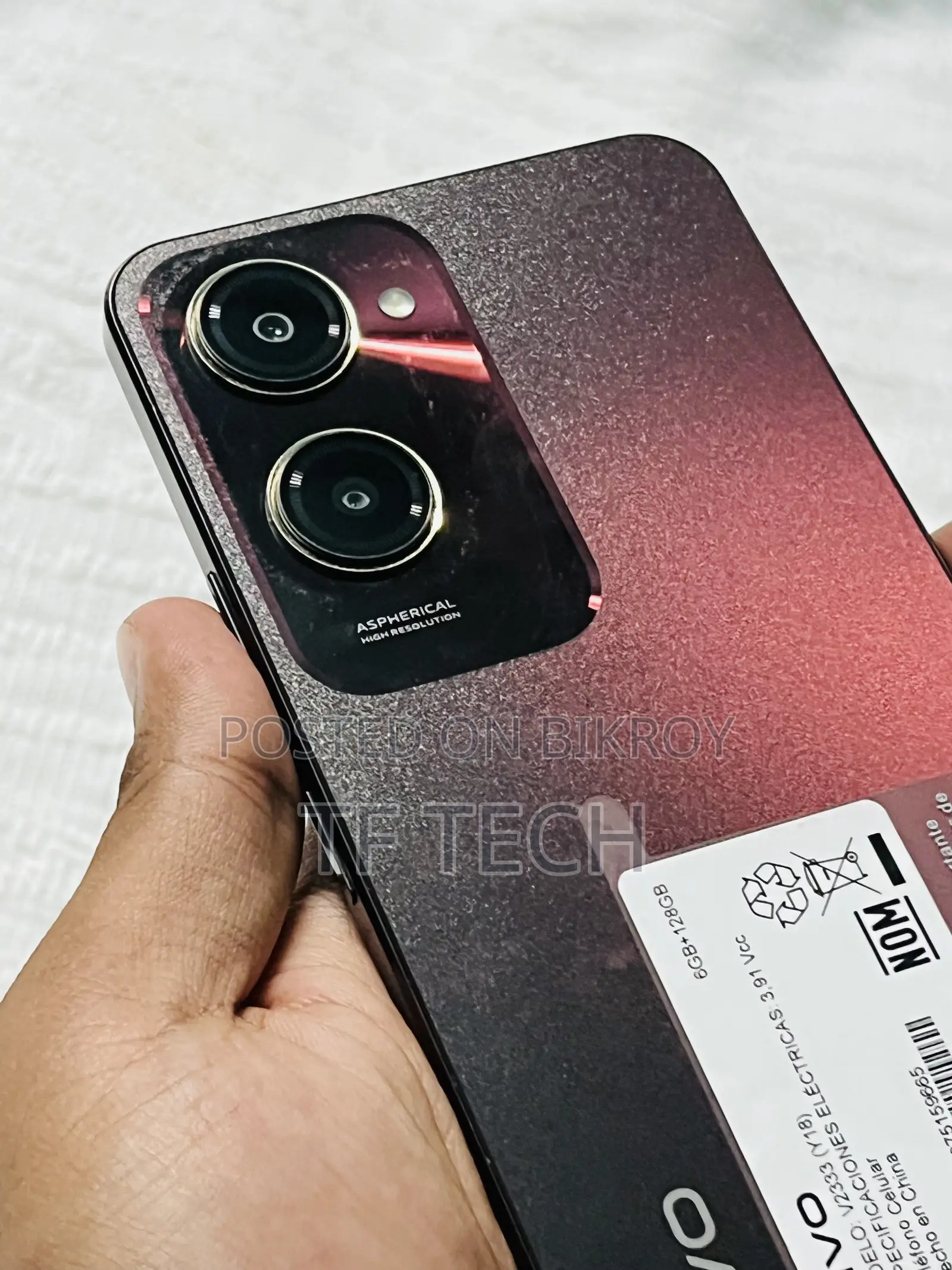 Vivo Y18 128 GB Bronze