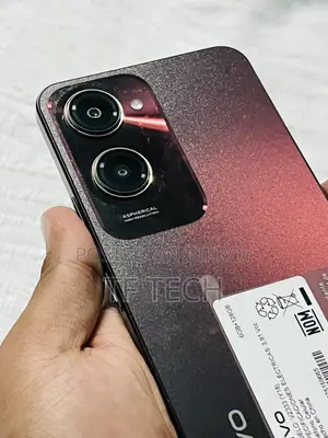 Vivo Y18 128 GB Bronze