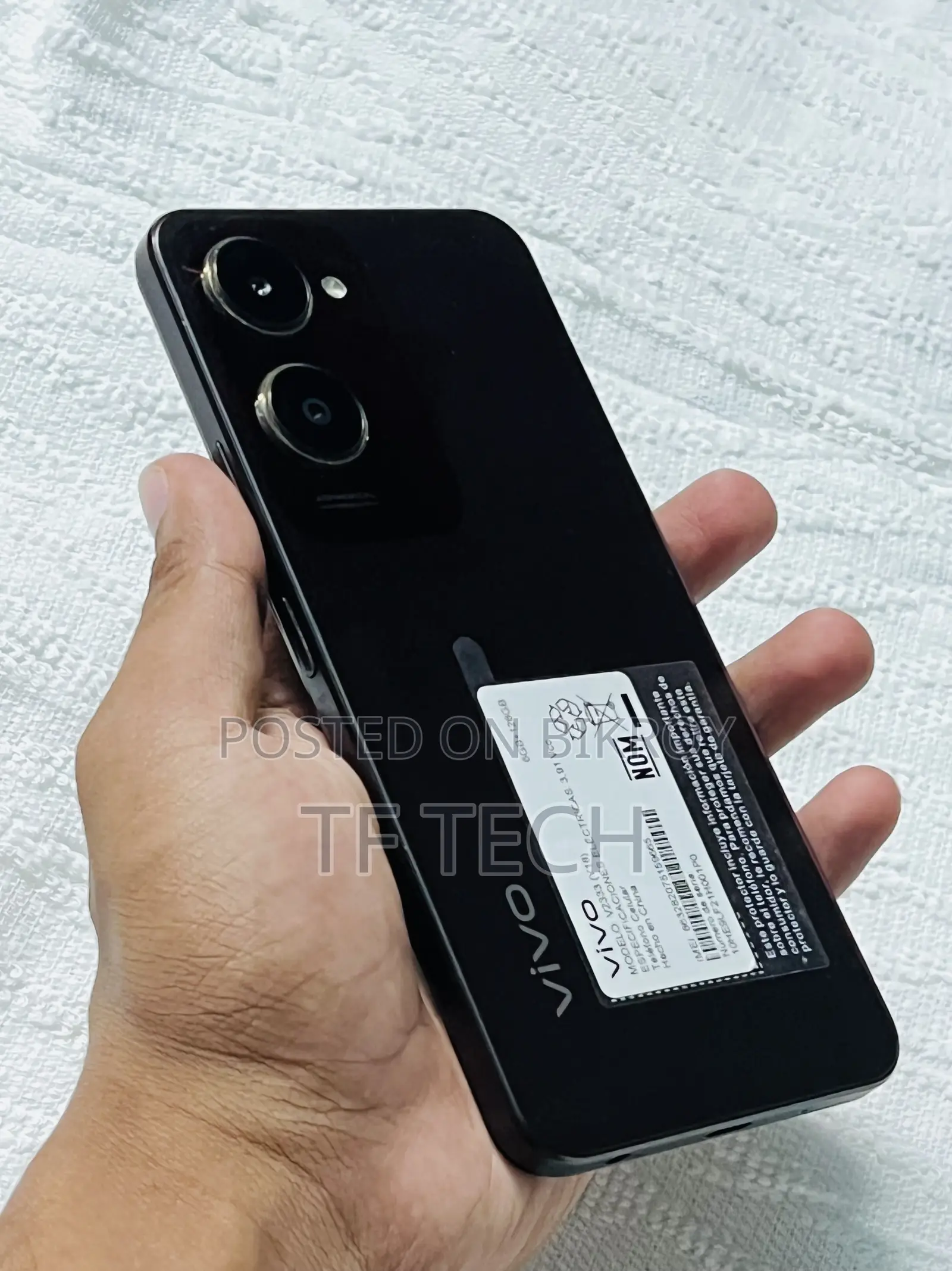 Vivo Y18 128 GB Bronze