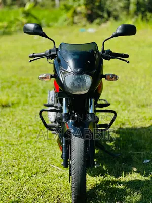 বাজাজ পালসার ১৫০ ২০১৯ কালো