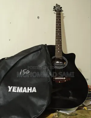 গিটার (YEMAHA Cm 2)