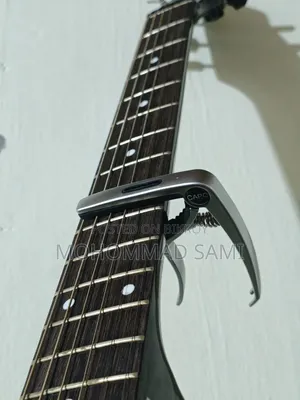 গিটার (YEMAHA Cm 2)