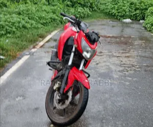 টিভিএস অ্যাপাচি আরটিআর ১৬০ ৪ভি ২০২০ লাল