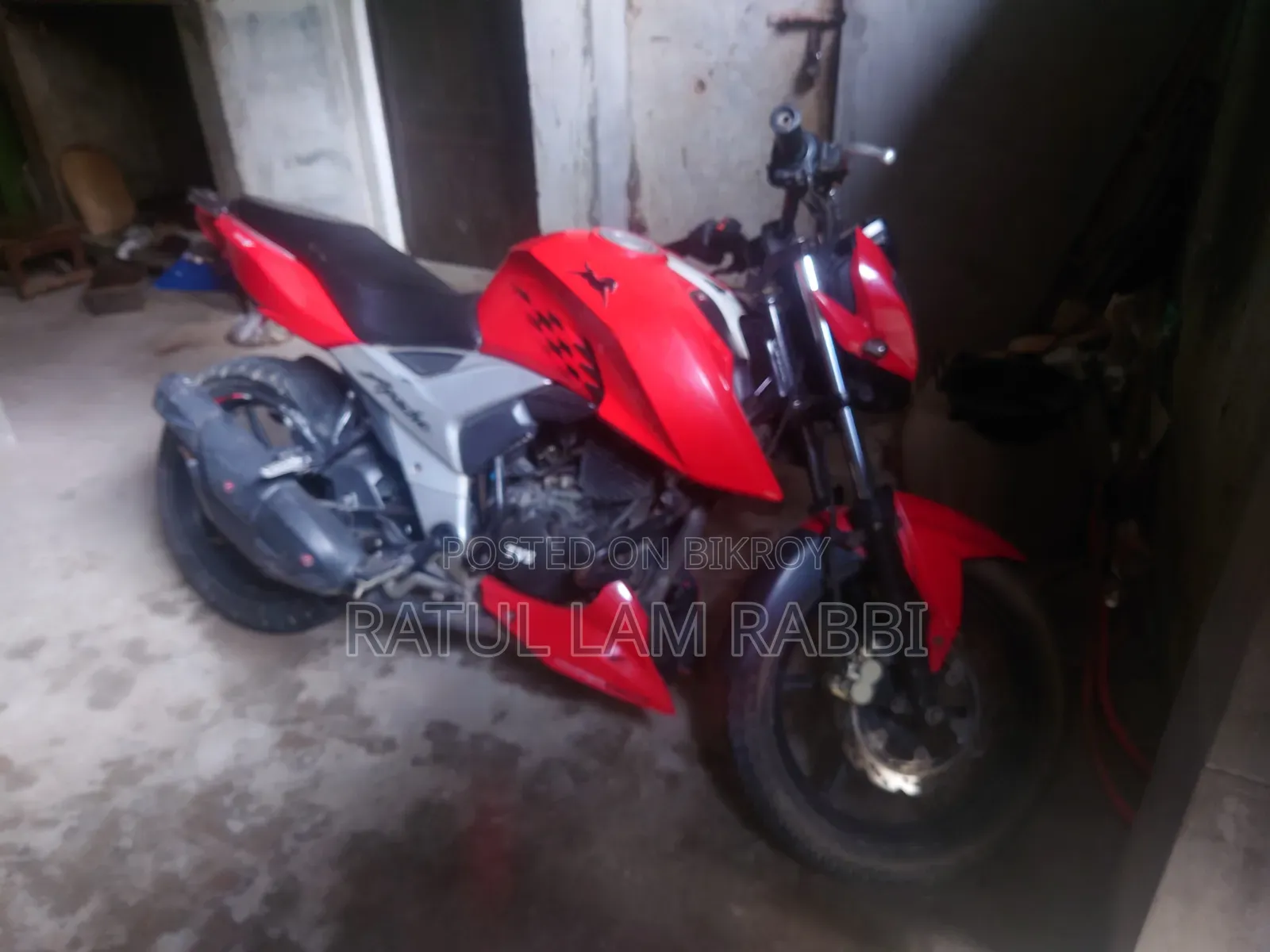 টিভিএস অ্যাপাচি আরটিআর ১৬০ ৪ভি ২০২০ লাল