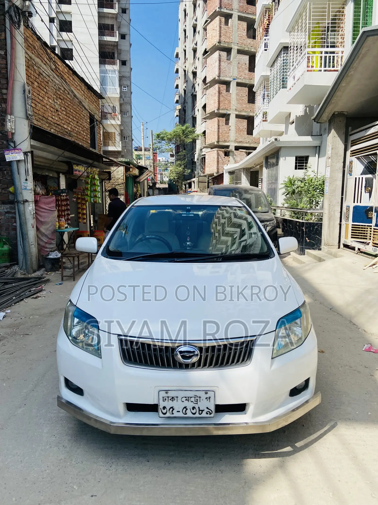 টয়োটা এক্সিও ২০০৮ সাদা