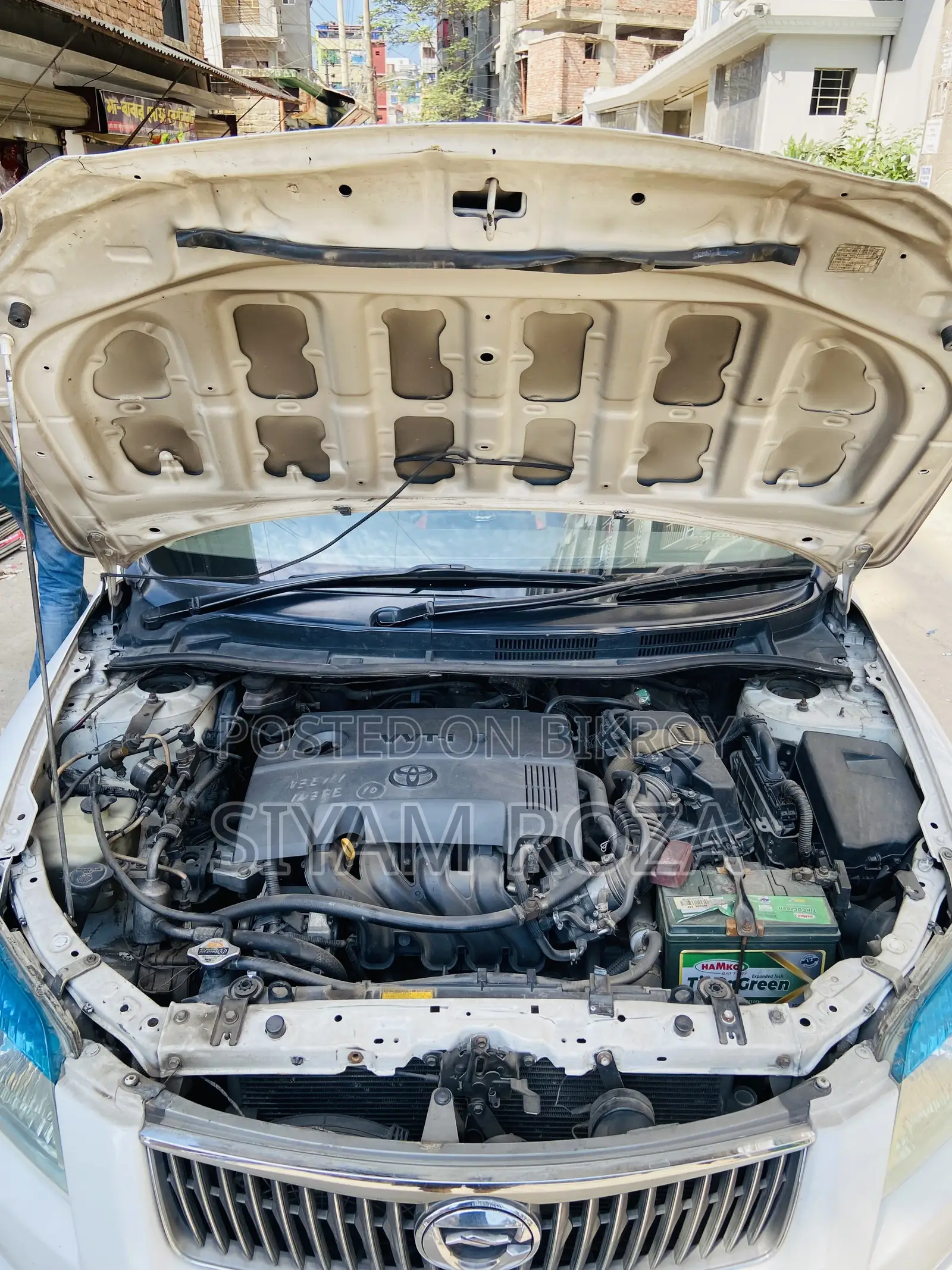 টয়োটা এক্সিও ২০০৮ সাদা