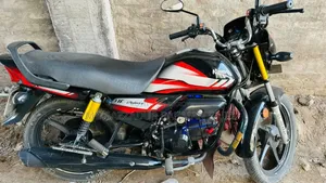 Hero HF Deluxe 2023 Black