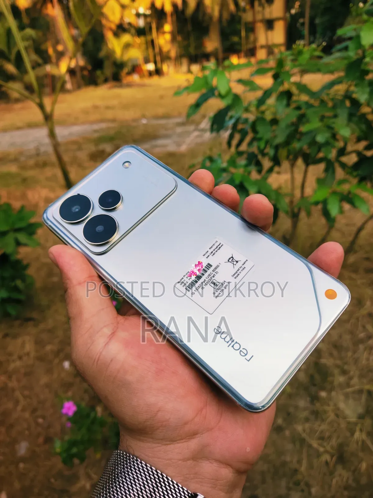 রিয়েলমি ১২৮ জিবি সিলভার