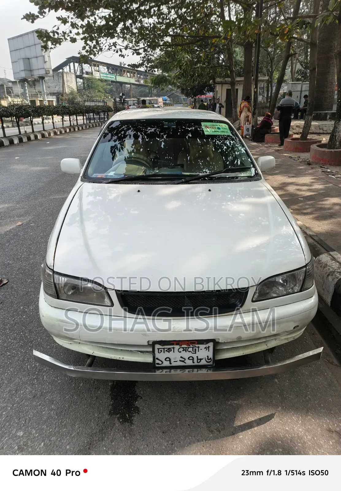 টয়োটা করোল্লা ২০০০ হোয়াইট